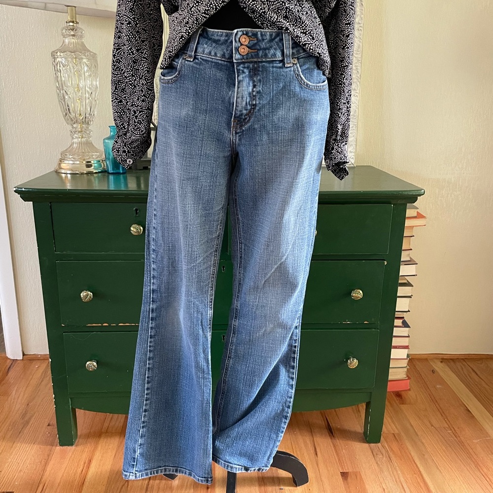 Women's Levis slender bootcut jeans